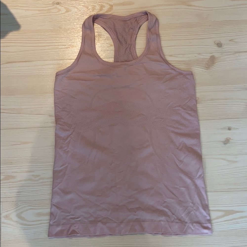 Lululemon Swiftly Tech Raserback